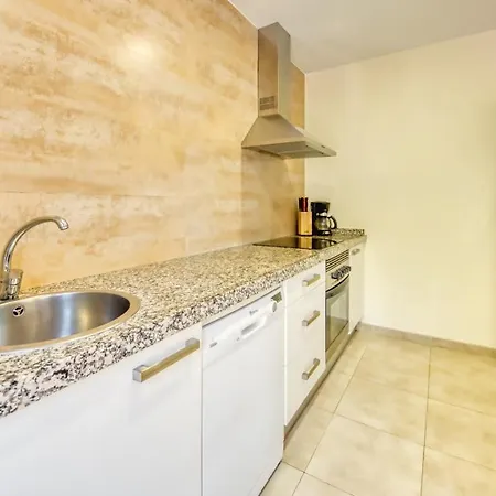 Sleeps 7 Pool Wifi Lloret de Mar